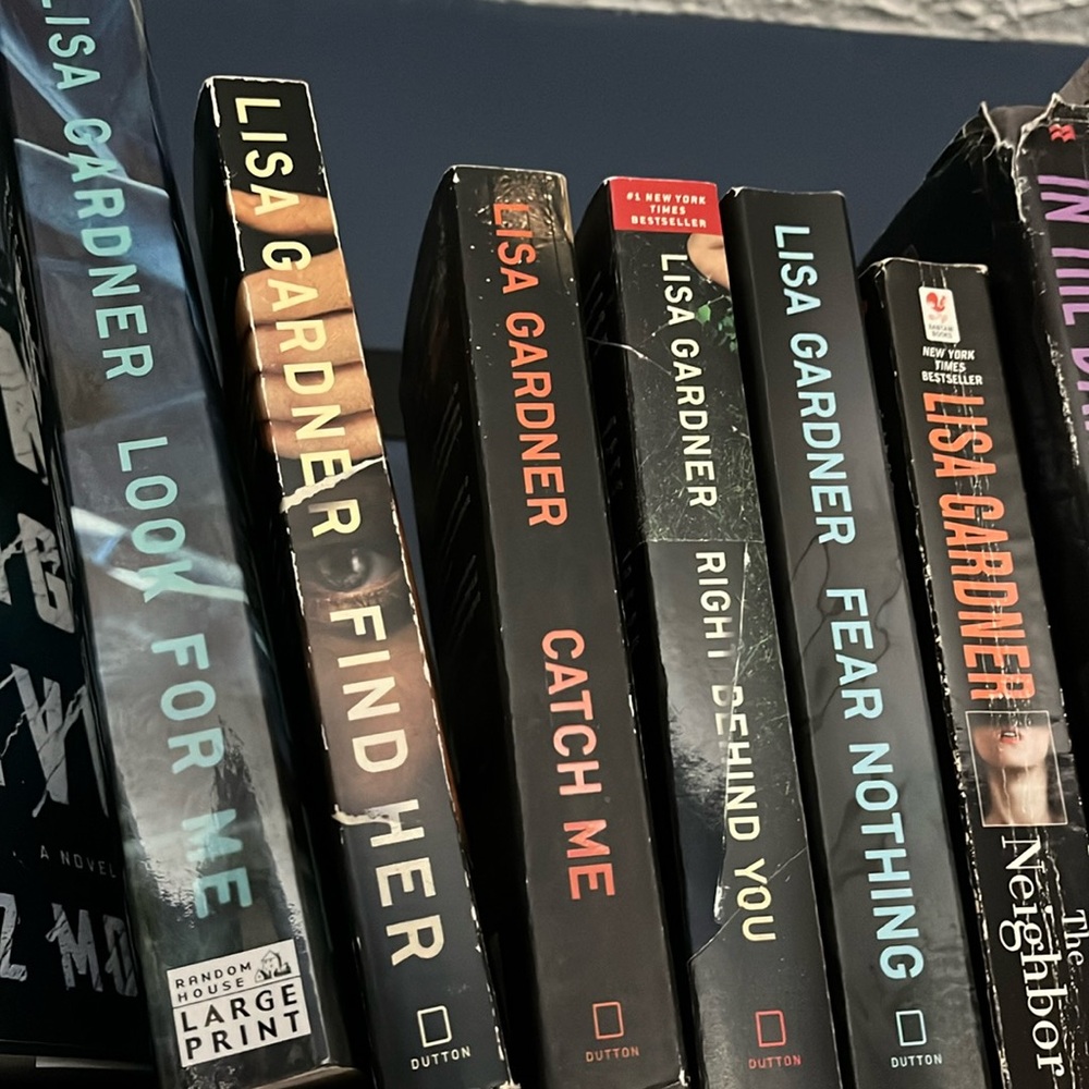 Books by Lisa Gardner